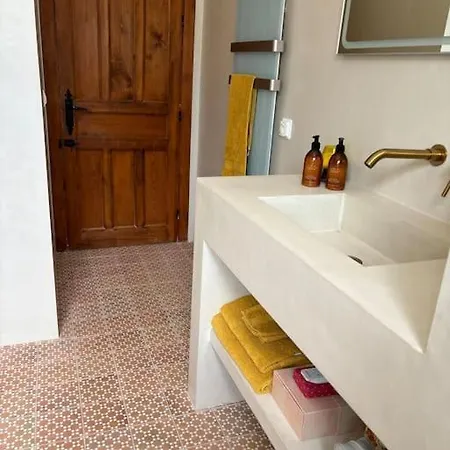 Lovely Home With Heated Pool & Countryside Views Near Sedella, Andalucia Holiday home