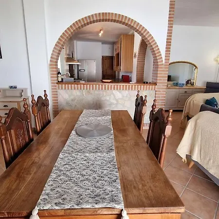 2 Bed 2 Bath Near Heatable Saltwater Pool Holiday home Sedella