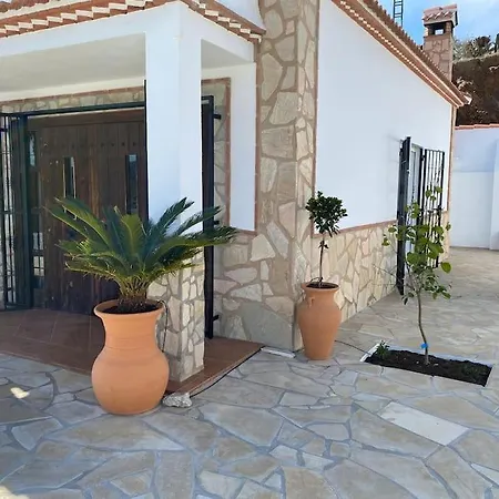 2 Bed 2 Bath Near Heatable Saltwater Pool Sedella