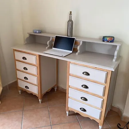 2 Bed 2 Bath Near Heatable Saltwater Pool