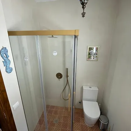 Holiday home 2 Bed 2 Bath Near Heatable Saltwater Pool